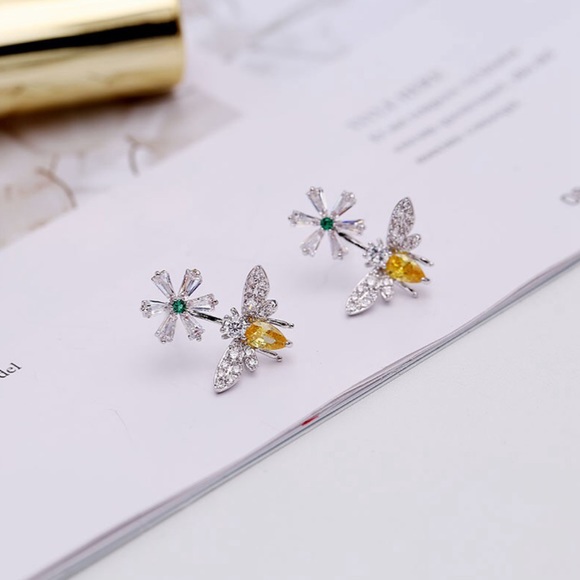 New! “HoneyBee” Signature Cubic Zirconia Earrings - Picture 6 of 6